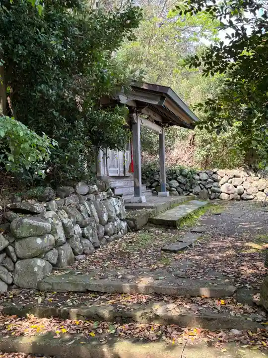 竜神宮の{uncategorized: "未分類", other: "その他", undefined: "問題あり", building: "その他建物", grave: "お墓", sacred_gate: "鳥居", guardian: "狛犬", statue: "像", buddha: "仏像", history: "歴史", nature: "自然", garden: "庭園", animal: "動物", pagoda: "塔", temizu: "手水舎", mountain_gate: "山門・神門", sanctuary: "本殿・本堂", subordinate: "末社・摂社", art: "芸術", scenery: "景色", jizo: "地蔵", ema: "絵馬", goshuin: "御朱印", omikuji: "おみくじ", items: "授与品その他", amulet: "お守り", goshuincho: "御朱印帳", eats: "食事", festival: "お祭り", votive_dance: "神楽", shichigosan: "七五三参", wedding: "結婚式", experience: "体験その他", initially: "初詣", around: "周辺", anti_infection: "感染症対策"}