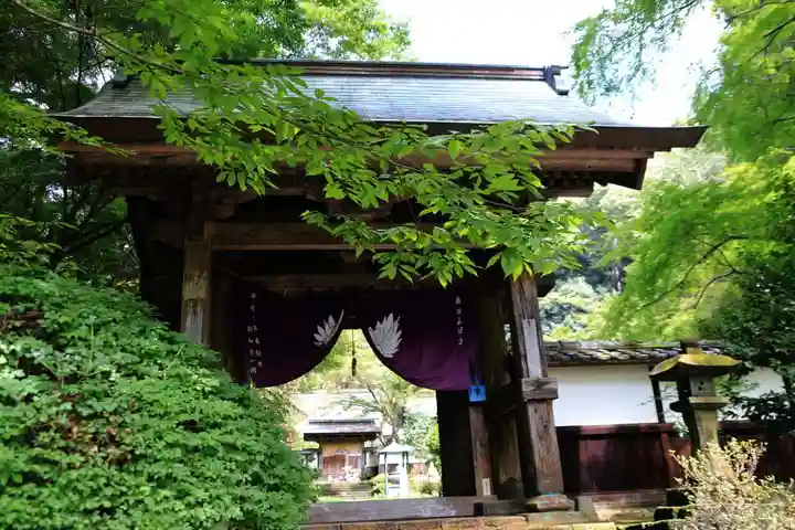 乾徳寺の山門・神門