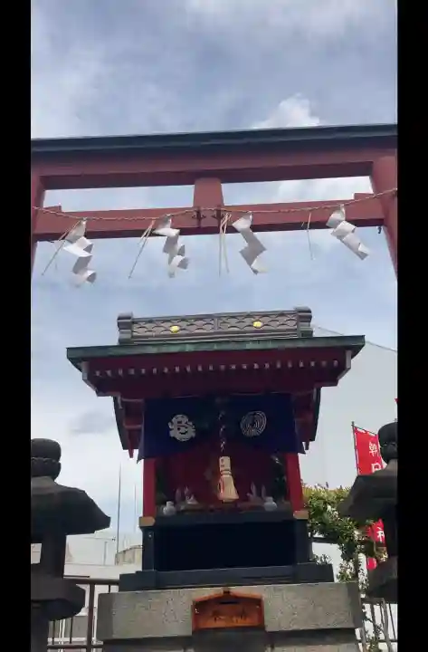朝日稲荷神社の{uncategorized: "未分類", other: "その他", undefined: "問題あり", building: "その他建物", grave: "お墓", sacred_gate: "鳥居", guardian: "狛犬", statue: "像", buddha: "仏像", history: "歴史", nature: "自然", garden: "庭園", animal: "動物", pagoda: "塔", temizu: "手水舎", mountain_gate: "山門・神門", sanctuary: "本殿・本堂", subordinate: "末社・摂社", art: "芸術", scenery: "景色", jizo: "地蔵", ema: "絵馬", goshuin: "御朱印", omikuji: "おみくじ", items: "授与品その他", amulet: "お守り", goshuincho: "御朱印帳", eats: "食事", festival: "お祭り", votive_dance: "神楽", shichigosan: "七五三参", wedding: "結婚式", experience: "体験その他", initially: "初詣", around: "周辺", anti_infection: "感染症対策"}