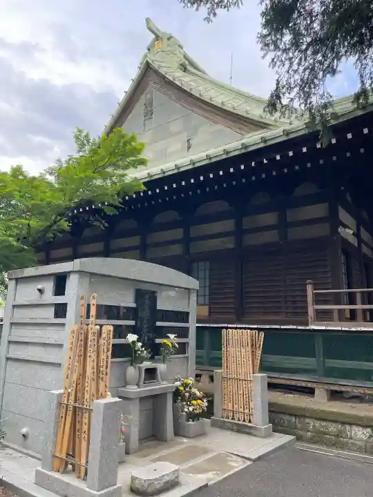 圓蔵寺の{uncategorized: "未分類", other: "その他", undefined: "問題あり", building: "その他建物", grave: "お墓", sacred_gate: "鳥居", guardian: "狛犬", statue: "像", buddha: "仏像", history: "歴史", nature: "自然", garden: "庭園", animal: "動物", pagoda: "塔", temizu: "手水舎", mountain_gate: "山門・神門", sanctuary: "本殿・本堂", subordinate: "末社・摂社", art: "芸術", scenery: "景色", jizo: "地蔵", ema: "絵馬", goshuin: "御朱印", omikuji: "おみくじ", items: "授与品その他", amulet: "お守り", goshuincho: "御朱印帳", eats: "食事", festival: "お祭り", votive_dance: "神楽", shichigosan: "七五三参", wedding: "結婚式", experience: "体験その他", initially: "初詣", around: "周辺", anti_infection: "感染症対策"}