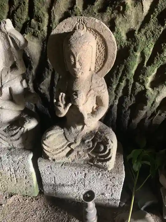 石仏群(名称不明)の像