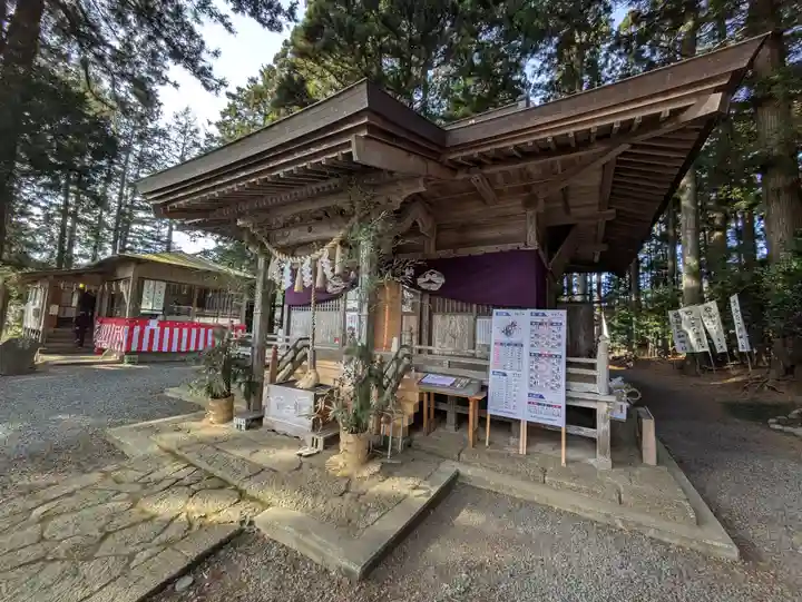 坪沼八幡神社の本殿・本堂