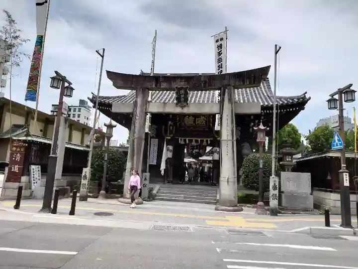 櫛田神社の鳥居