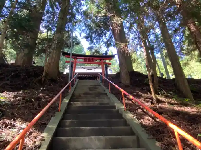 三嶽神社の建物その他