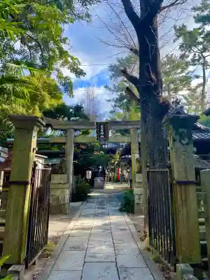 白雲神社の{uncategorized: "未分類", other: "その他", undefined: "問題あり", building: "その他建物", grave: "お墓", sacred_gate: "鳥居", guardian: "狛犬", statue: "像", buddha: "仏像", history: "歴史", nature: "自然", garden: "庭園", animal: "動物", pagoda: "塔", temizu: "手水舎", mountain_gate: "山門・神門", sanctuary: "本殿・本堂", subordinate: "末社・摂社", art: "芸術", scenery: "景色", jizo: "地蔵", ema: "絵馬", goshuin: "御朱印", omikuji: "おみくじ", items: "授与品その他", amulet: "お守り", goshuincho: "御朱印帳", eats: "食事", festival: "お祭り", votive_dance: "神楽", shichigosan: "七五三参", wedding: "結婚式", experience: "体験その他", initially: "初詣", around: "周辺", anti_infection: "感染症対策"}