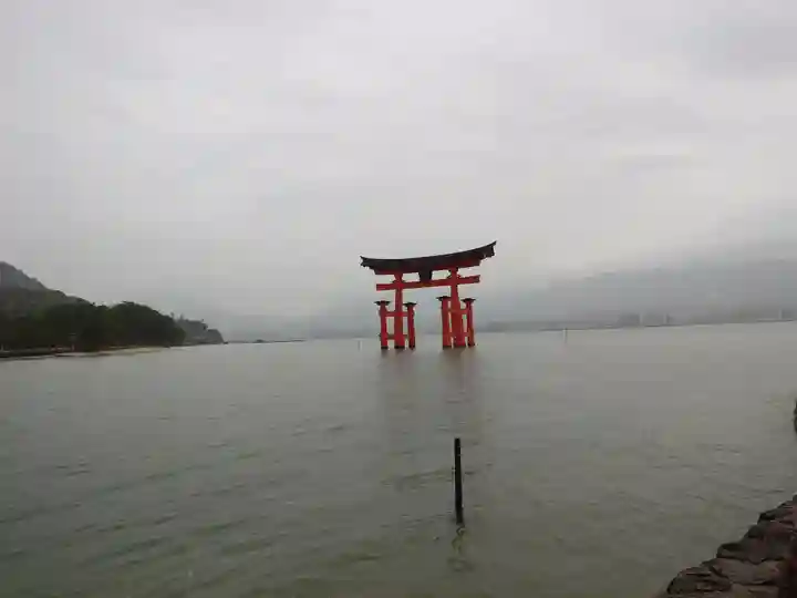 厳島神社(広島県)