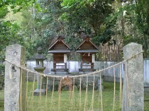 村屋坐弥冨都比売神社の末社