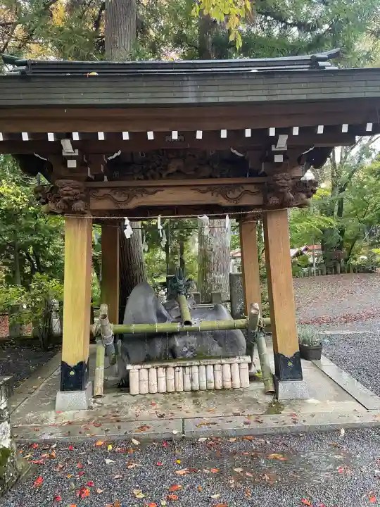 山中諏訪神社(山梨県)