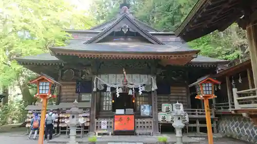 新倉富士浅間神社の本殿