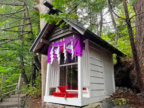 白石神社の末社