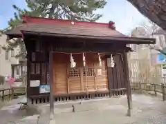 身形神社の本殿