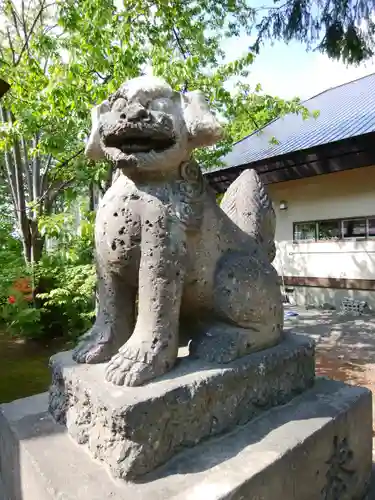 鷹栖神社の狛犬