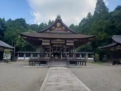 大鳥神社の本殿