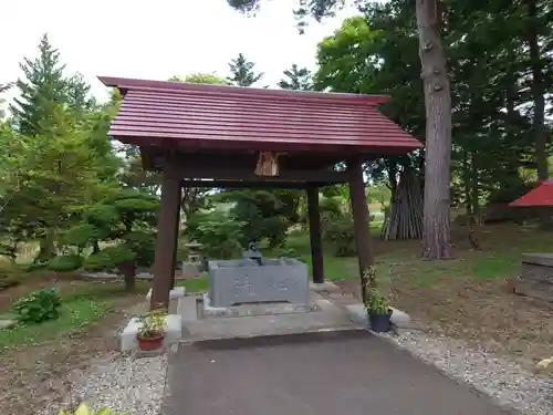 仁木神社の手水舎
