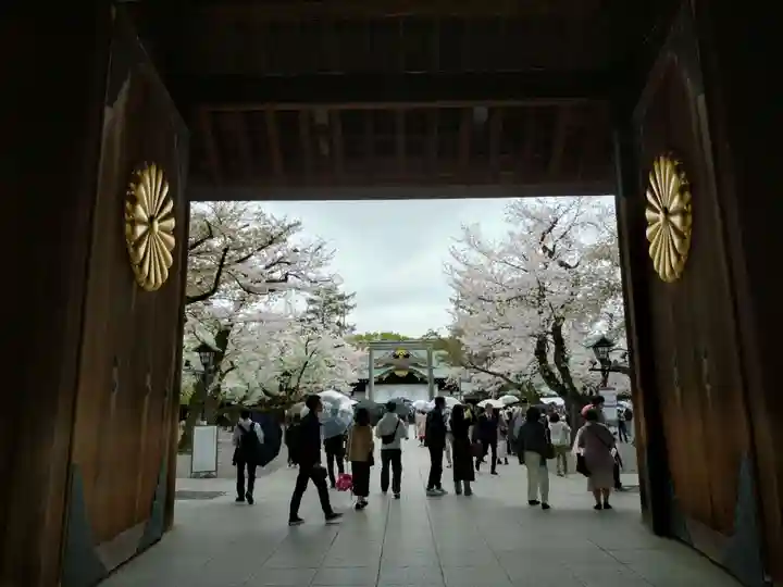 靖國神社の山門・神門