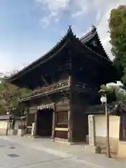 魚吹八幡神社の山門