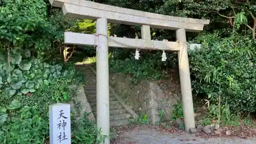 天神社の鳥居