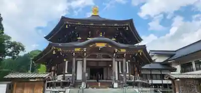 西方寺の本殿・本堂