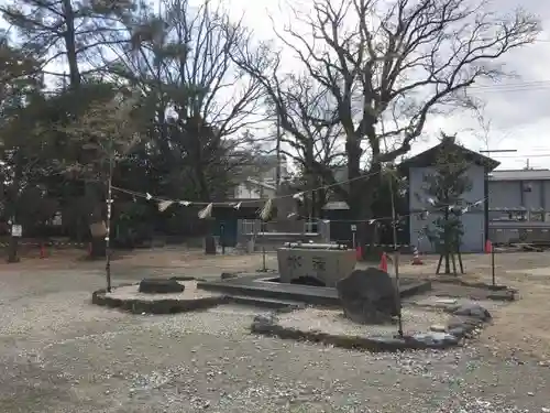 南明治八幡社の手水舎