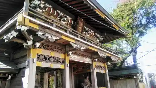 武蔵野稲荷神社の山門・神門