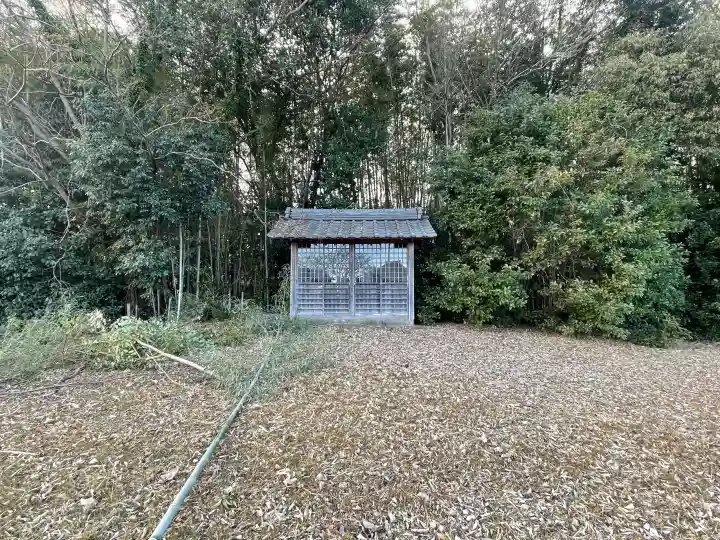 地蔵尊の{uncategorized: "未分類", other: "その他", undefined: "問題あり", building: "その他建物", grave: "お墓", sacred_gate: "鳥居", guardian: "狛犬", statue: "像", buddha: "仏像", history: "歴史", nature: "自然", garden: "庭園", animal: "動物", pagoda: "塔", temizu: "手水舎", mountain_gate: "山門・神門", sanctuary: "本殿・本堂", subordinate: "末社・摂社", art: "芸術", scenery: "景色", jizo: "地蔵", ema: "絵馬", goshuin: "御朱印", omikuji: "おみくじ", items: "授与品その他", amulet: "お守り", goshuincho: "御朱印帳", eats: "食事", festival: "お祭り", votive_dance: "神楽", shichigosan: "七五三参", wedding: "結婚式", experience: "体験その他", initially: "初詣", around: "周辺", anti_infection: "感染症対策"}