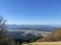霊山寺の{uncategorized: "未分類", other: "その他", undefined: "問題あり", building: "その他建物", grave: "お墓", sacred_gate: "鳥居", guardian: "狛犬", statue: "像", buddha: "仏像", history: "歴史", nature: "自然", garden: "庭園", animal: "動物", pagoda: "塔", temizu: "手水舎", mountain_gate: "山門・神門", sanctuary: "本殿・本堂", subordinate: "末社・摂社", art: "芸術", scenery: "景色", jizo: "地蔵", ema: "絵馬", goshuin: "御朱印", omikuji: "おみくじ", items: "授与品その他", amulet: "お守り", goshuincho: "御朱印帳", eats: "食事", festival: "お祭り", votive_dance: "神楽", shichigosan: "七五三参", wedding: "結婚式", experience: "体験その他", initially: "初詣", around: "周辺", anti_infection: "感染症対策"}