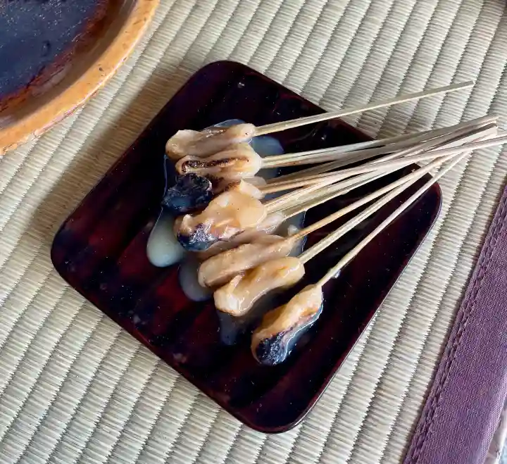 今宮神社の{uncategorized: "未分類", other: "その他", undefined: "問題あり", building: "その他建物", grave: "お墓", sacred_gate: "鳥居", guardian: "狛犬", statue: "像", buddha: "仏像", history: "歴史", nature: "自然", garden: "庭園", animal: "動物", pagoda: "塔", temizu: "手水舎", mountain_gate: "山門・神門", sanctuary: "本殿・本堂", subordinate: "末社・摂社", art: "芸術", scenery: "景色", jizo: "地蔵", ema: "絵馬", goshuin: "御朱印", omikuji: "おみくじ", items: "授与品その他", amulet: "お守り", goshuincho: "御朱印帳", eats: "食事", festival: "お祭り", votive_dance: "神楽", shichigosan: "七五三参", wedding: "結婚式", experience: "体験その他", initially: "初詣", around: "周辺", anti_infection: "感染症対策"}