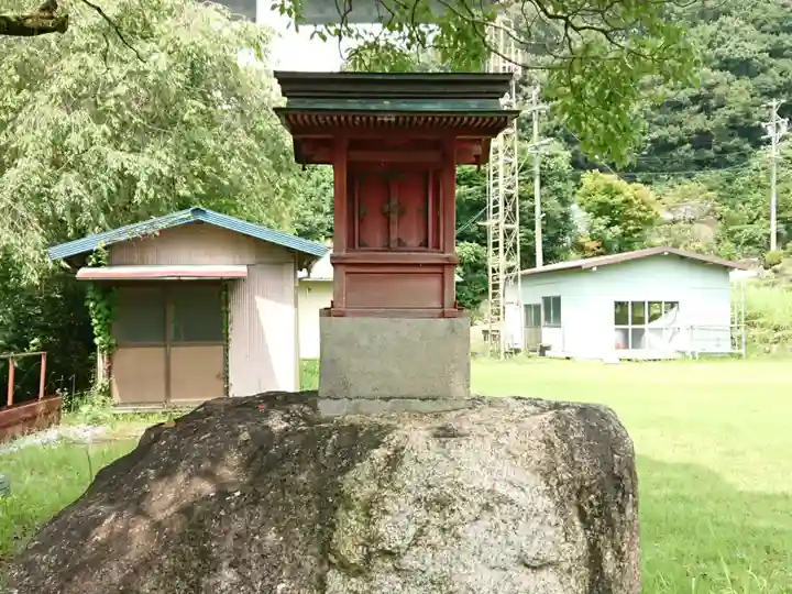 祠の本殿・本堂