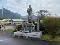 長徳寺の{uncategorized: "未分類", other: "その他", undefined: "問題あり", building: "その他建物", grave: "お墓", sacred_gate: "鳥居", guardian: "狛犬", statue: "像", buddha: "仏像", history: "歴史", nature: "自然", garden: "庭園", animal: "動物", pagoda: "塔", temizu: "手水舎", mountain_gate: "山門・神門", sanctuary: "本殿・本堂", subordinate: "末社・摂社", art: "芸術", scenery: "景色", jizo: "地蔵", ema: "絵馬", goshuin: "御朱印", omikuji: "おみくじ", items: "授与品その他", amulet: "お守り", goshuincho: "御朱印帳", eats: "食事", festival: "お祭り", votive_dance: "神楽", shichigosan: "七五三参", wedding: "結婚式", experience: "体験その他", initially: "初詣", around: "周辺", anti_infection: "感染症対策"}