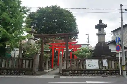 天王坊稲荷神社の鳥居