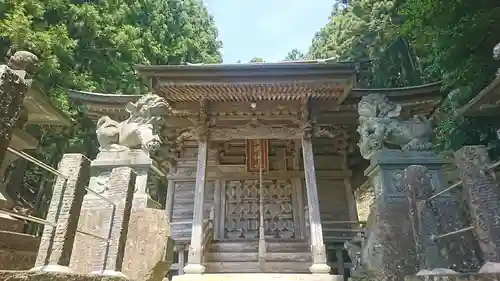 久須師神社の本殿