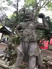 稲荷神社の像