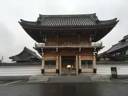 玄猷寺の山門・神門