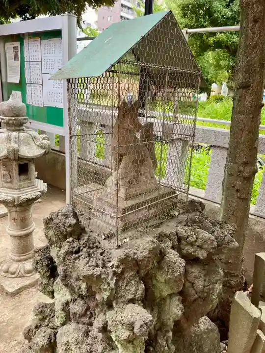 千種稲荷神社の狛犬