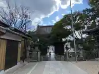 笠覆寺 (笠寺観音)の{uncategorized: "未分類", other: "その他", undefined: "問題あり", building: "その他建物", grave: "お墓", sacred_gate: "鳥居", guardian: "狛犬", statue: "像", buddha: "仏像", history: "歴史", nature: "自然", garden: "庭園", animal: "動物", pagoda: "塔", temizu: "手水舎", mountain_gate: "山門・神門", sanctuary: "本殿・本堂", subordinate: "末社・摂社", art: "芸術", scenery: "景色", jizo: "地蔵", ema: "絵馬", goshuin: "御朱印", omikuji: "おみくじ", items: "授与品その他", amulet: "お守り", goshuincho: "御朱印帳", eats: "食事", festival: "お祭り", votive_dance: "神楽", shichigosan: "七五三参", wedding: "結婚式", experience: "体験その他", initially: "初詣", around: "周辺", anti_infection: "感染症対策"}