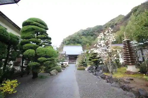 眞珠院の建物その他