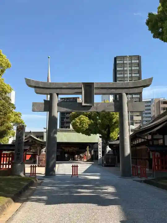 恵比寿神社の{uncategorized: "未分類", other: "その他", undefined: "問題あり", building: "その他建物", grave: "お墓", sacred_gate: "鳥居", guardian: "狛犬", statue: "像", buddha: "仏像", history: "歴史", nature: "自然", garden: "庭園", animal: "動物", pagoda: "塔", temizu: "手水舎", mountain_gate: "山門・神門", sanctuary: "本殿・本堂", subordinate: "末社・摂社", art: "芸術", scenery: "景色", jizo: "地蔵", ema: "絵馬", goshuin: "御朱印", omikuji: "おみくじ", items: "授与品その他", amulet: "お守り", goshuincho: "御朱印帳", eats: "食事", festival: "お祭り", votive_dance: "神楽", shichigosan: "七五三参", wedding: "結婚式", experience: "体験その他", initially: "初詣", around: "周辺", anti_infection: "感染症対策"}