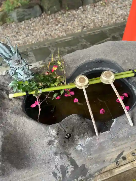 豊藤稲荷神社の{uncategorized: "未分類", other: "その他", undefined: "問題あり", building: "その他建物", grave: "お墓", sacred_gate: "鳥居", guardian: "狛犬", statue: "像", buddha: "仏像", history: "歴史", nature: "自然", garden: "庭園", animal: "動物", pagoda: "塔", temizu: "手水舎", mountain_gate: "山門・神門", sanctuary: "本殿・本堂", subordinate: "末社・摂社", art: "芸術", scenery: "景色", jizo: "地蔵", ema: "絵馬", goshuin: "御朱印", omikuji: "おみくじ", items: "授与品その他", amulet: "お守り", goshuincho: "御朱印帳", eats: "食事", festival: "お祭り", votive_dance: "神楽", shichigosan: "七五三参", wedding: "結婚式", experience: "体験その他", initially: "初詣", around: "周辺", anti_infection: "感染症対策"}