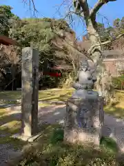 常宮神社の像