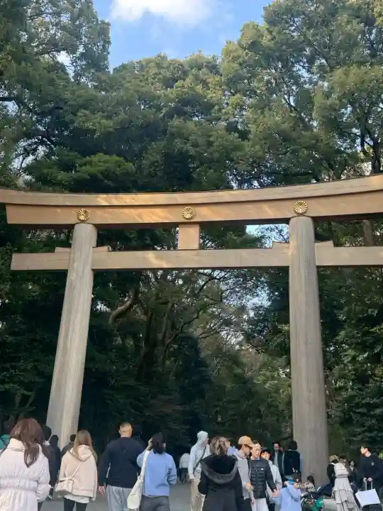 明治神宮の{uncategorized: "未分類", other: "その他", undefined: "問題あり", building: "その他建物", grave: "お墓", sacred_gate: "鳥居", guardian: "狛犬", statue: "像", buddha: "仏像", history: "歴史", nature: "自然", garden: "庭園", animal: "動物", pagoda: "塔", temizu: "手水舎", mountain_gate: "山門・神門", sanctuary: "本殿・本堂", subordinate: "末社・摂社", art: "芸術", scenery: "景色", jizo: "地蔵", ema: "絵馬", goshuin: "御朱印", omikuji: "おみくじ", items: "授与品その他", amulet: "お守り", goshuincho: "御朱印帳", eats: "食事", festival: "お祭り", votive_dance: "神楽", shichigosan: "七五三参", wedding: "結婚式", experience: "体験その他", initially: "初詣", around: "周辺", anti_infection: "感染症対策"}