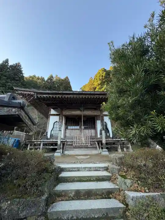 小蔵寺 白糸滝観音の{uncategorized: "未分類", other: "その他", undefined: "問題あり", building: "その他建物", grave: "お墓", sacred_gate: "鳥居", guardian: "狛犬", statue: "像", buddha: "仏像", history: "歴史", nature: "自然", garden: "庭園", animal: "動物", pagoda: "塔", temizu: "手水舎", mountain_gate: "山門・神門", sanctuary: "本殿・本堂", subordinate: "末社・摂社", art: "芸術", scenery: "景色", jizo: "地蔵", ema: "絵馬", goshuin: "御朱印", omikuji: "おみくじ", items: "授与品その他", amulet: "お守り", goshuincho: "御朱印帳", eats: "食事", festival: "お祭り", votive_dance: "神楽", shichigosan: "七五三参", wedding: "結婚式", experience: "体験その他", initially: "初詣", around: "周辺", anti_infection: "感染症対策"}