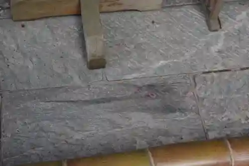 三峯神社の{uncategorized: "未分類", other: "その他", undefined: "問題あり", building: "その他建物", grave: "お墓", sacred_gate: "鳥居", guardian: "狛犬", statue: "像", buddha: "仏像", history: "歴史", nature: "自然", garden: "庭園", animal: "動物", pagoda: "塔", temizu: "手水舎", mountain_gate: "山門・神門", sanctuary: "本殿・本堂", subordinate: "末社・摂社", art: "芸術", scenery: "景色", jizo: "地蔵", ema: "絵馬", goshuin: "御朱印", omikuji: "おみくじ", items: "授与品その他", amulet: "お守り", goshuincho: "御朱印帳", eats: "食事", festival: "お祭り", votive_dance: "神楽", shichigosan: "七五三参", wedding: "結婚式", experience: "体験その他", initially: "初詣", around: "周辺", anti_infection: "感染症対策"}