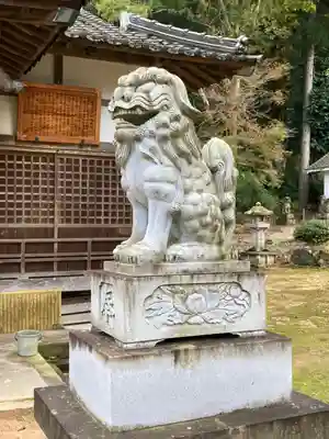 伊福部神社の狛犬