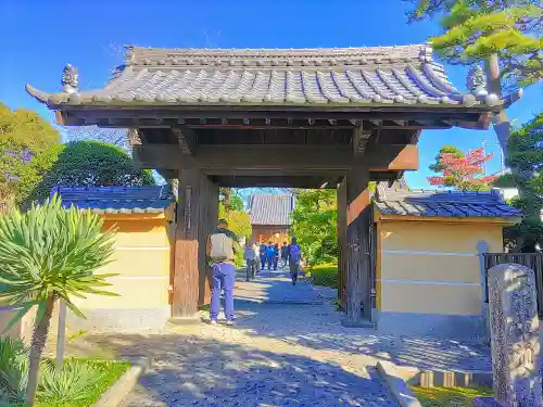 仁昌寺の山門・神門