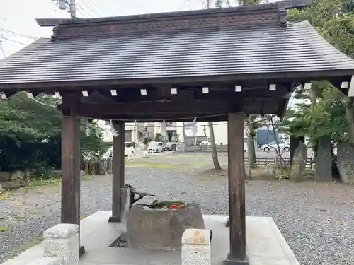 津島神社の手水舎