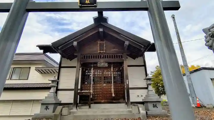 西御料地神社の鳥居