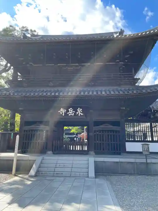 泉岳寺の山門・神門