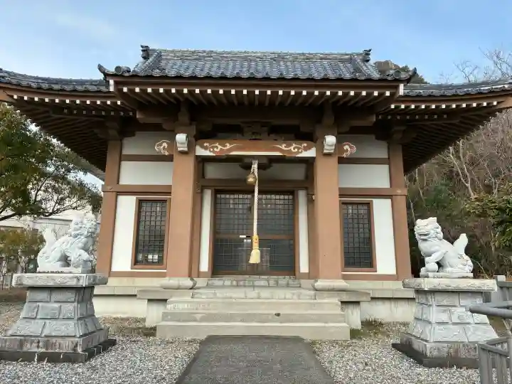 白髭神社の{uncategorized: "未分類", other: "その他", undefined: "問題あり", building: "その他建物", grave: "お墓", sacred_gate: "鳥居", guardian: "狛犬", statue: "像", buddha: "仏像", history: "歴史", nature: "自然", garden: "庭園", animal: "動物", pagoda: "塔", temizu: "手水舎", mountain_gate: "山門・神門", sanctuary: "本殿・本堂", subordinate: "末社・摂社", art: "芸術", scenery: "景色", jizo: "地蔵", ema: "絵馬", goshuin: "御朱印", omikuji: "おみくじ", items: "授与品その他", amulet: "お守り", goshuincho: "御朱印帳", eats: "食事", festival: "お祭り", votive_dance: "神楽", shichigosan: "七五三参", wedding: "結婚式", experience: "体験その他", initially: "初詣", around: "周辺", anti_infection: "感染症対策"}