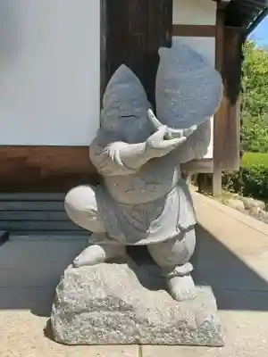 廣渡寺の{uncategorized: "未分類", other: "その他", undefined: "問題あり", building: "その他建物", grave: "お墓", sacred_gate: "鳥居", guardian: "狛犬", statue: "像", buddha: "仏像", history: "歴史", nature: "自然", garden: "庭園", animal: "動物", pagoda: "塔", temizu: "手水舎", mountain_gate: "山門・神門", sanctuary: "本殿・本堂", subordinate: "末社・摂社", art: "芸術", scenery: "景色", jizo: "地蔵", ema: "絵馬", goshuin: "御朱印", omikuji: "おみくじ", items: "授与品その他", amulet: "お守り", goshuincho: "御朱印帳", eats: "食事", festival: "お祭り", votive_dance: "神楽", shichigosan: "七五三参", wedding: "結婚式", experience: "体験その他", initially: "初詣", around: "周辺", anti_infection: "感染症対策"}