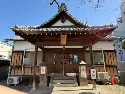 一加番稲荷神社の{uncategorized: "未分類", other: "その他", undefined: "問題あり", building: "その他建物", grave: "お墓", sacred_gate: "鳥居", guardian: "狛犬", statue: "像", buddha: "仏像", history: "歴史", nature: "自然", garden: "庭園", animal: "動物", pagoda: "塔", temizu: "手水舎", mountain_gate: "山門・神門", sanctuary: "本殿・本堂", subordinate: "末社・摂社", art: "芸術", scenery: "景色", jizo: "地蔵", ema: "絵馬", goshuin: "御朱印", omikuji: "おみくじ", items: "授与品その他", amulet: "お守り", goshuincho: "御朱印帳", eats: "食事", festival: "お祭り", votive_dance: "神楽", shichigosan: "七五三参", wedding: "結婚式", experience: "体験その他", initially: "初詣", around: "周辺", anti_infection: "感染症対策"}